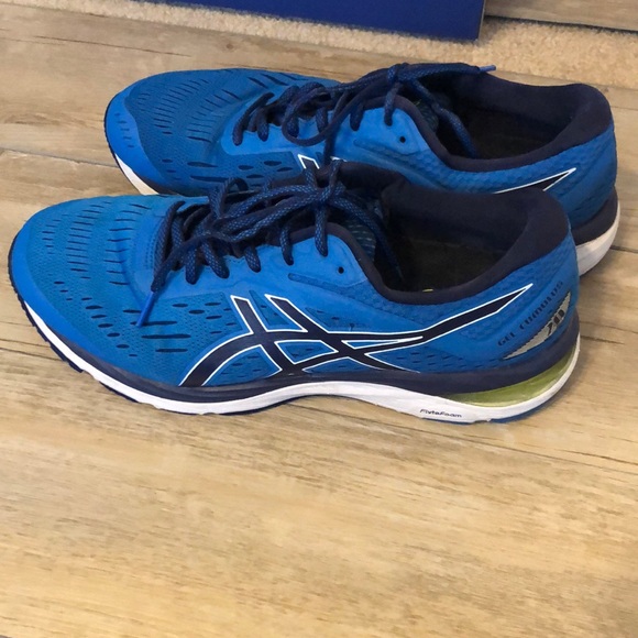 asics running shoes size 12